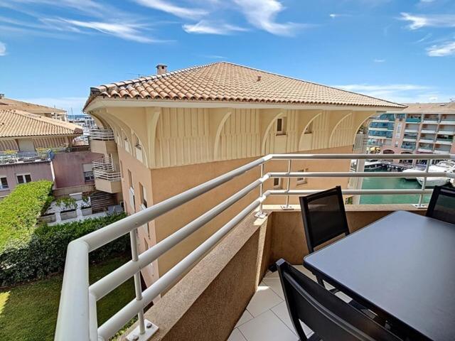 Apartment Jl Port Fréjus