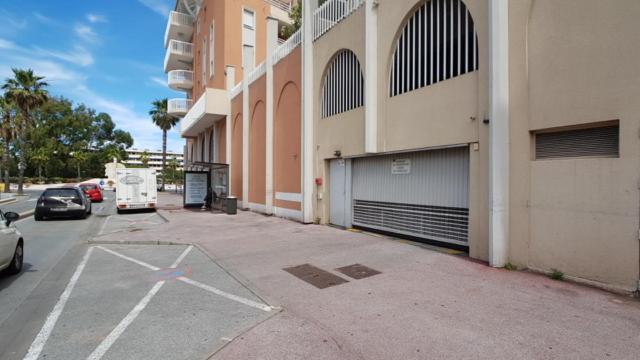 Jl Port Fréjus